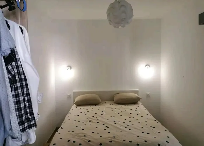 Entier, Antibes-juan Les Pins Apartment